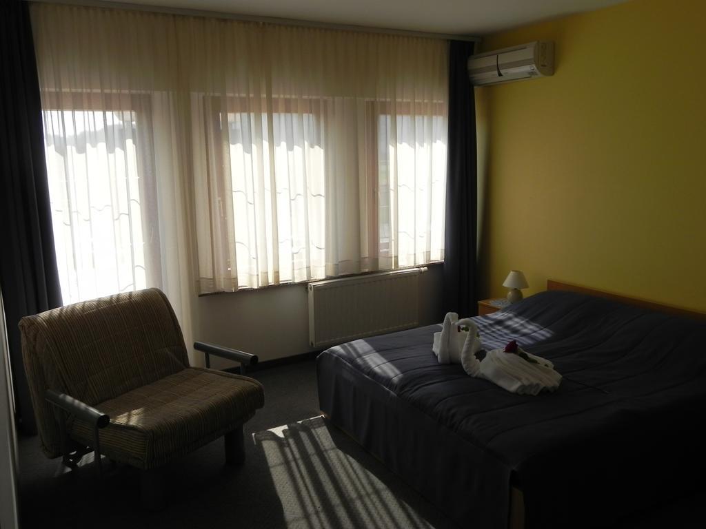 Motel Majolka Ptuj Room photo